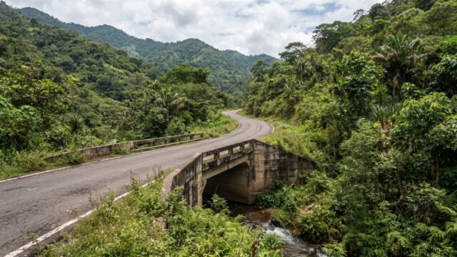 Inauguran más de mil metros de camino revestido en El Timbral, La Trinitaria