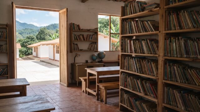 Inifech inaugura biblioteca y dos aulas en Ocuilapa, Ocozocoautla