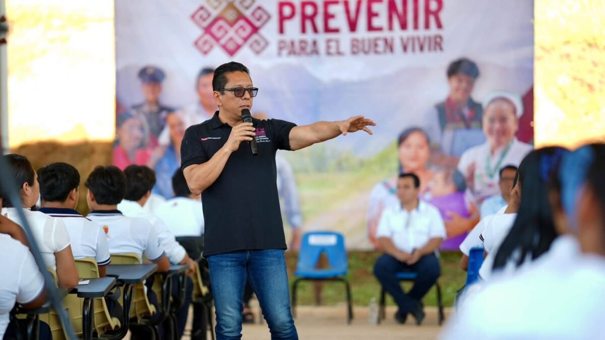 Jorge Luis Llaven Abarca lleva programa Prevenir para el Buen Vivir a Tapachula