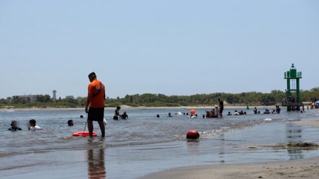 Joven cubana desaparece en el mar de Playa Linda en Tapachula