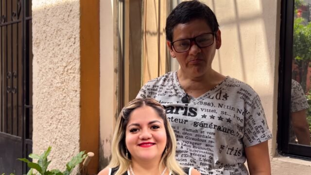 Le cuelgan el teléfono en pleno Congreso: mujer con discapacidad denuncia maltrato en Chiapas