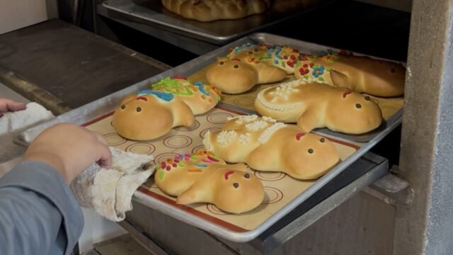 Madre e hija rescatan el pan dibujado: la dulce tradición que se niega a morir en Suchiapa