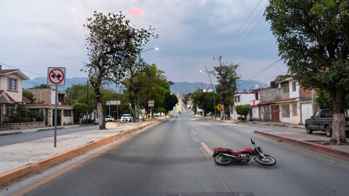 Motociclista resulta grave tras accidente en la colonia Vida Mejor de Tuxtla