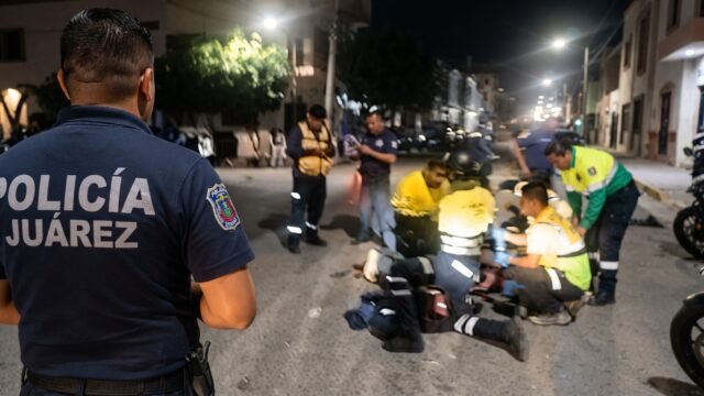 Motociclista resulta hospitalizado tras chocar contra camioneta en El Magueyito, Tuxtla