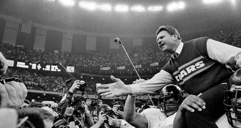 Muere Mike Ditka, leyenda de los Osos de Chicago, a los 86 años