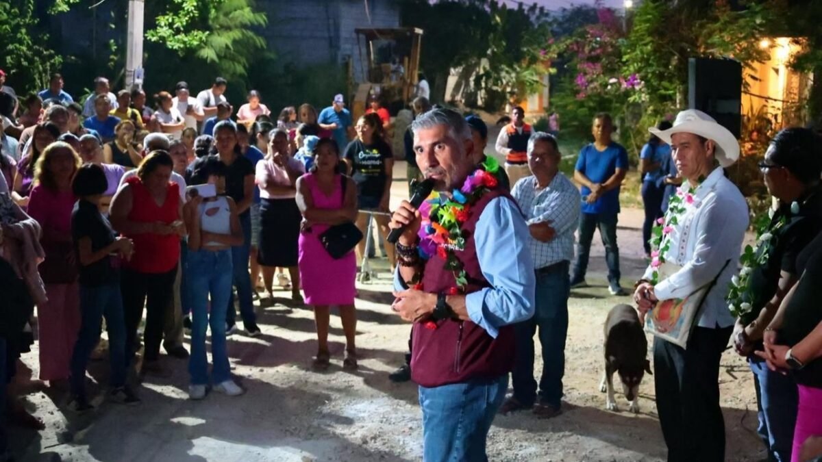 ¡Nadie nos había volteado a ver!: Angel Torres arranca calle nueva en Terán tras 40 años