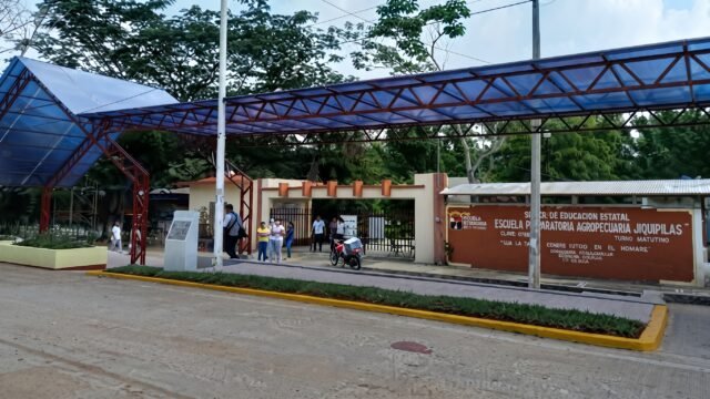 ¡Ni bolo se equivoca tanto! Pakales abren fuego contra ministeriales por error en Jiquipilas