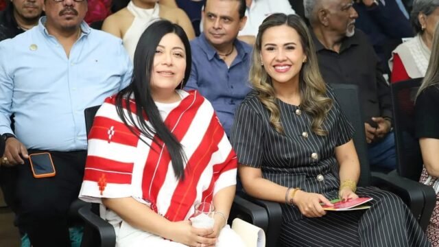 Niña escritora presenta su libro El misterio de Sofía en Congreso de Chiapas