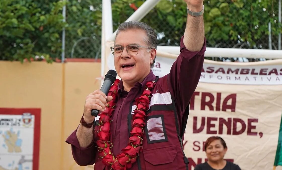 Paco Chacón recorre colonias de Tuxtla Gutiérrez y dialoga con militantes de Morena