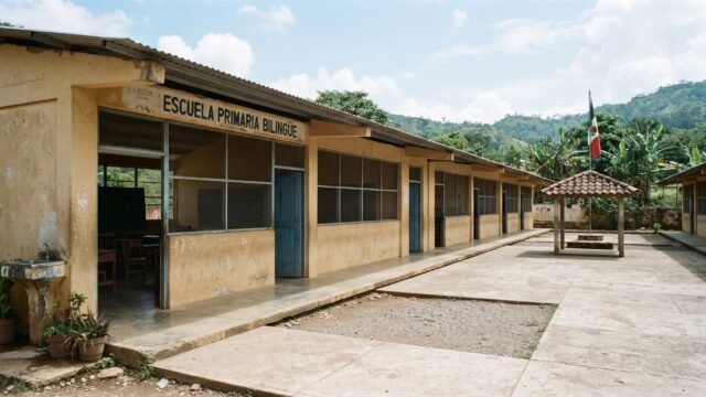 Padres denuncian presunto maltrato a alumnos en primaria de Coapilla