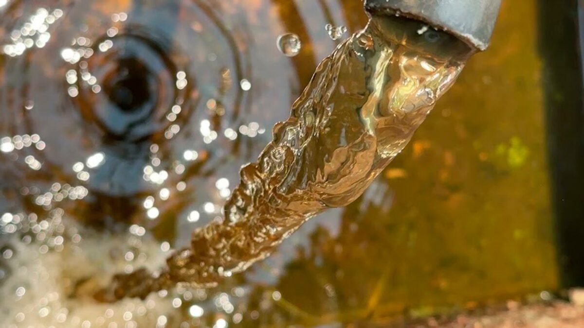 Pagan más de 11 mil al año por agua: familias de Tierra Negra llevan 27 años sin red en Tuxtla