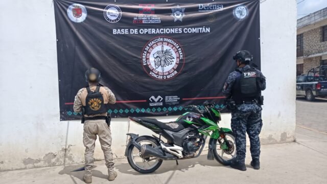 Pakales y Dorados cachan moto robada: la tataratean sin placas en Las Margaritas