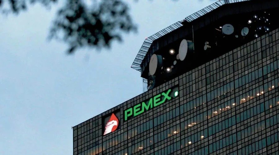 Pemex frena los rumores: niega despidos masivos y recortes salariales en la petrolera