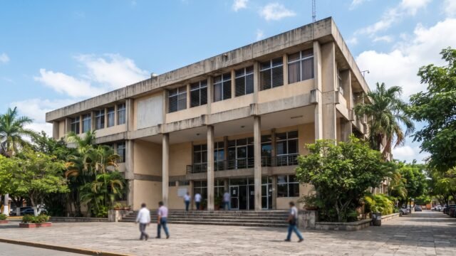 Piden que comparezca el titular de la CEDH en Chiapas por despidos y hostigamiento