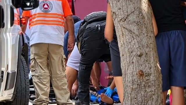 Pintor cae de segunda planta y queda herido en la colonia Patria Nueva de Tuxtla
