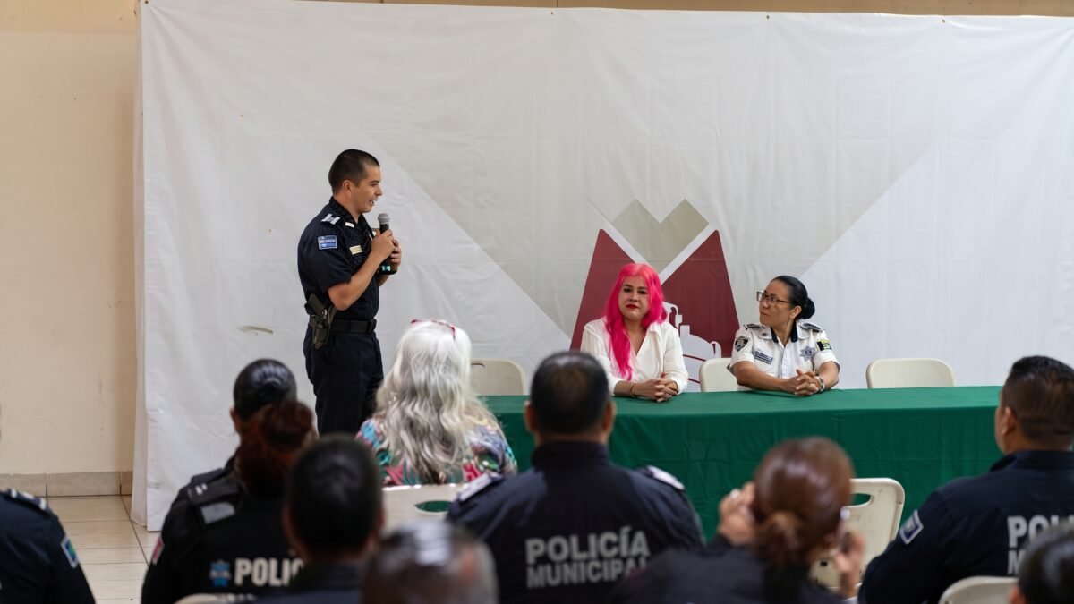 Policías de siete municipios se capacitan en Tapachula para atender violencia de género