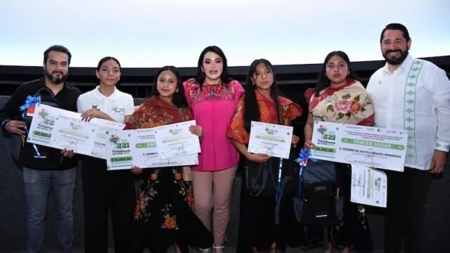 Premian en Tuxtla a jóvenes por cortos sobre IA y vigilancia ciudadana