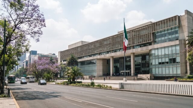 Presidente del Senado llama a poner defensa de soberanía por encima de diferencias