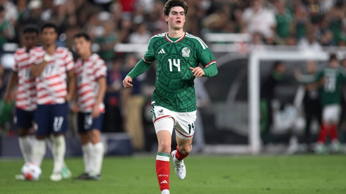 Recupera terreno en Grecia: “Hormiga” González vuelve al once en el 5-0 sobre Kalamata