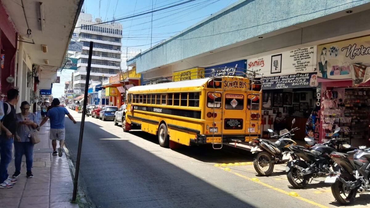 Regreso de compradores guatemaltecos reactiva el comercio en el centro de Tapachula