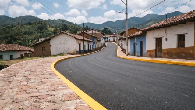 Rehabilitan 438 metros de calle en el barrio El Amate de La Trinitaria