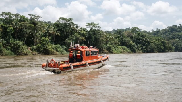 Rescatan a dos adolescentes que eran arrastrados por el río Grijalva en Chiapa de Corzo