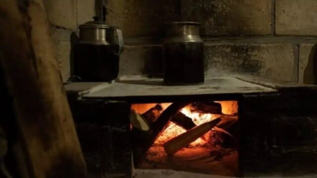 Respiran humo para comer: 43.4% de los hogares en Chiapas cocina con leña