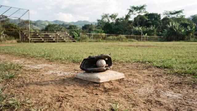 Revancha en Caña Hueca: Artemisas y Avíos se juegan la corona del softbol en Tuxtla