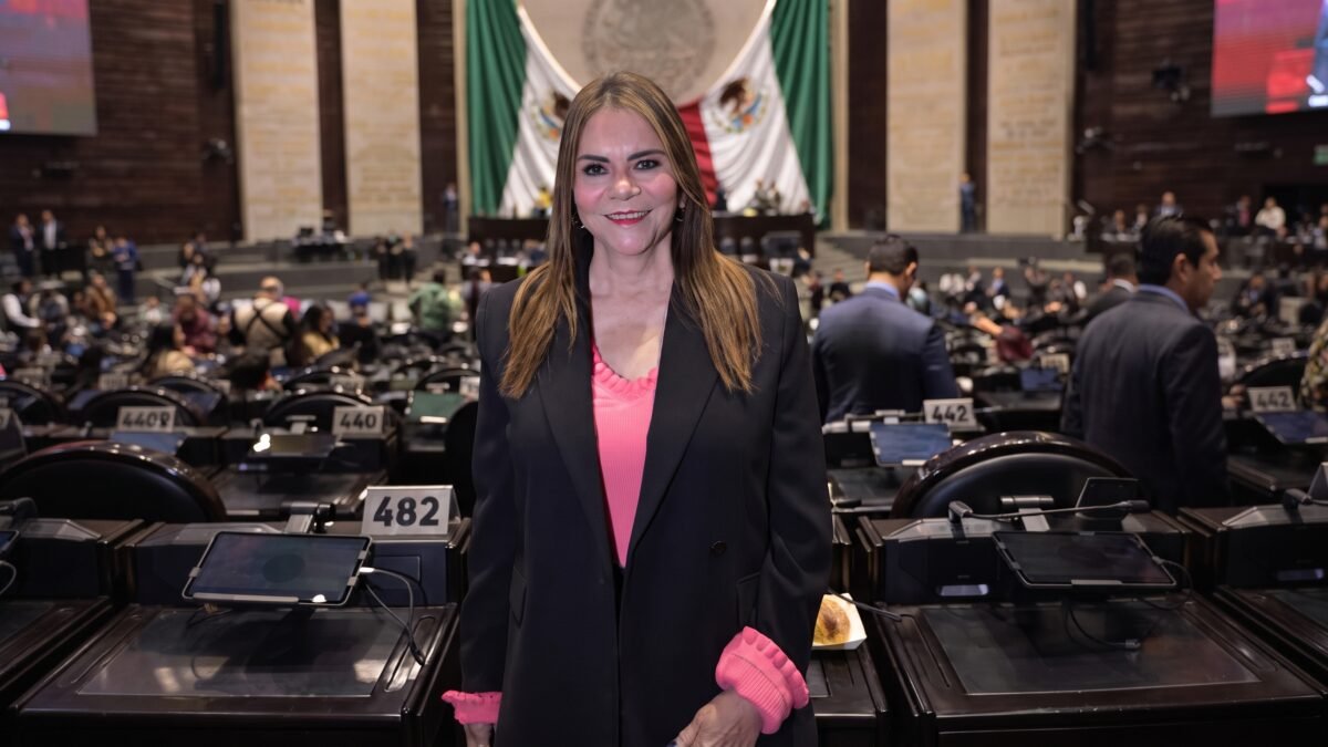 Rosy Urbina respalda continuidad de programas sociales con inversión de 69 mil mdp en Chiapas