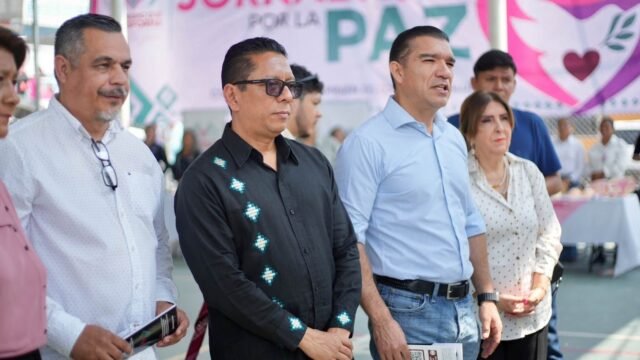 Salud toca la puerta en Las Granjas: Avendaño y Llaven llevan consultas y vacunas a Tuxtla