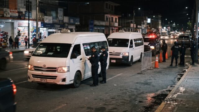 Sancionan a dos colectiveros por jugar carreras en el Eje Vial 1 de San Cristóbal