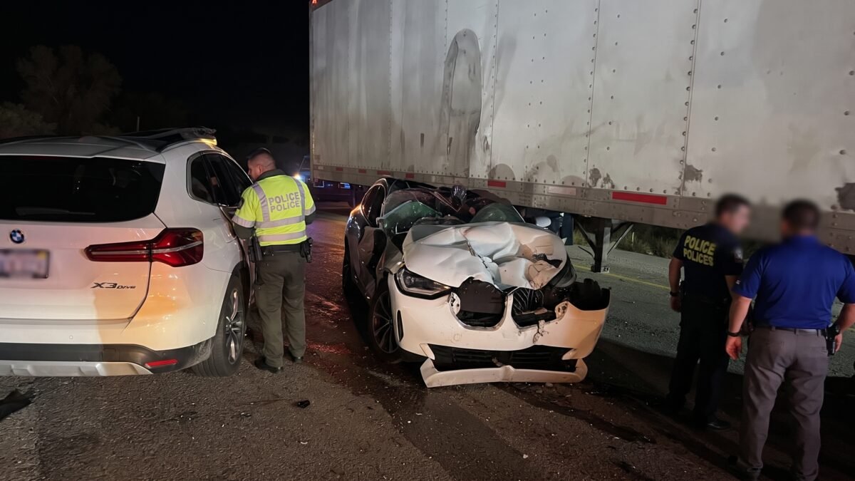 Se metió bajo un tráiler en el crucero de la muerte y salió caminando en Berriozábal