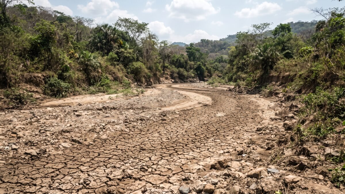 Se quedan sin agua en Tonalá: denuncian río seco a días de terminar las lluvias