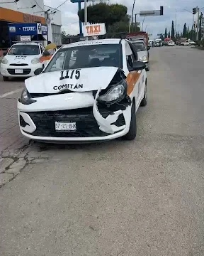 Se registra choque por alcance en el bulevar de Comitán este sábado