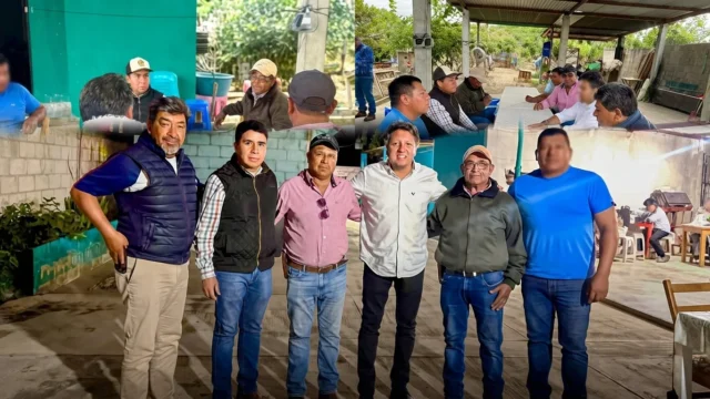 Sebastián López anuncia pavimentación de calles en Galeana, La Independencia