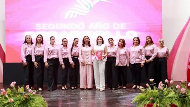 Segundo año de desarrollo: Margarita Sarmiento rinde cuentas del DIF ante Villaflores