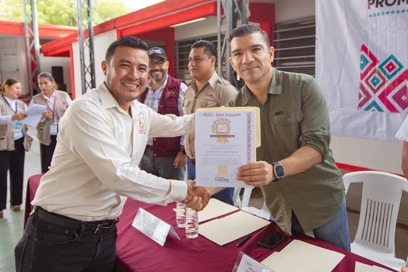 Seis escuelas de la Sierra Mariscal reciben certificación como promotoras de la salud