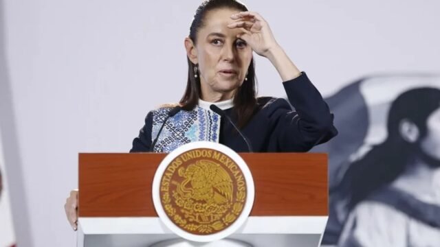 Sheinbaum afirma que compra de AT&T México mejorará competencia e internet