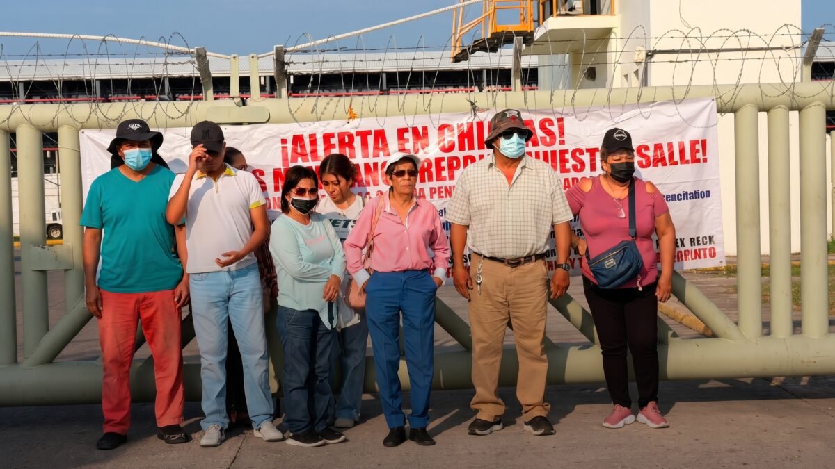 Sin medicinas ni hospital: jubilados de Pemex inician protestas en Puerto Chiapas
