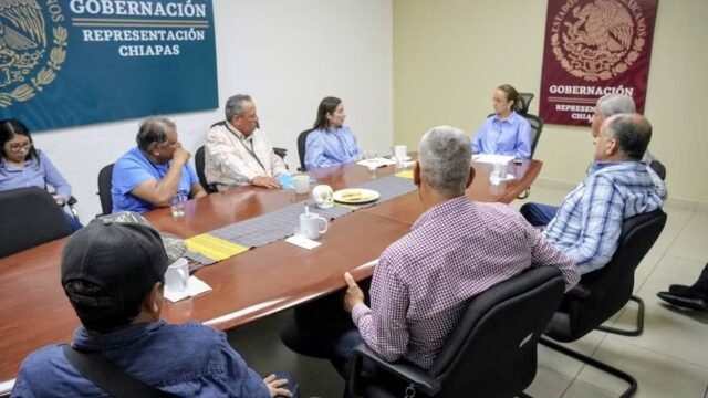 SMyT y Gobernación instalan mesa de diálogo con el sector volquetero de Chiapas