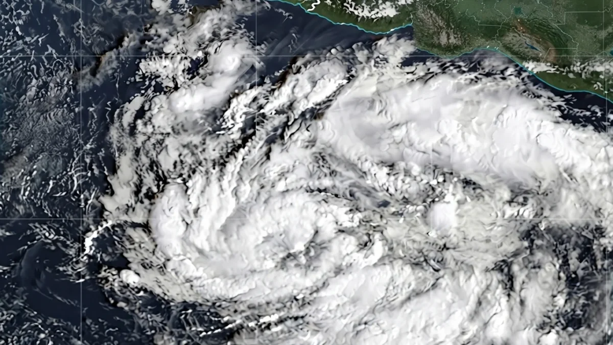 Surge depresión tropical Veintidós-E en el Pacífico y podría convertirse en huracán Vance