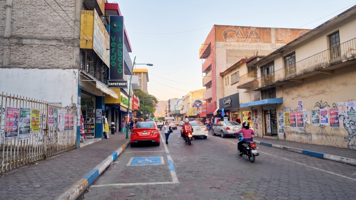 Tapizan Tuxtla antes del 2027: tres aspirantes ya están bajo la lupa del IEPC