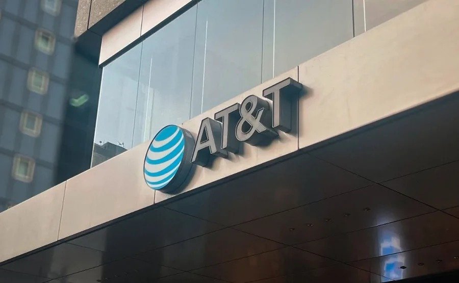 Televisa y Fintech Holdings adquieren AT&T México por dos mil millones de dólares
