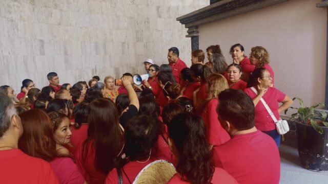 Trabajadores del Congreso de Chiapas logran acuerdo para jubilación y pensión digna