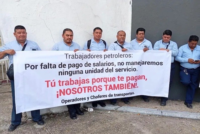 “Tú trabajas porque te pagan”: choferes amenazan con parar transporte a complejo Cactus en Reforma