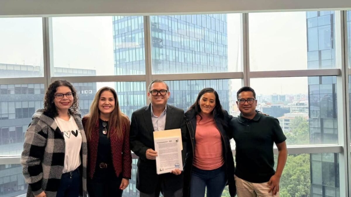 Unach recibe concesión para operar nueva estación de radio universitaria en Arriaga