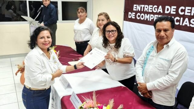 Unicach certifica competencias laborales de integrantes de Red Internormales Campeche-Chiapas