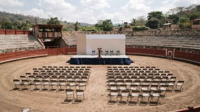 Viridiana Figueroa se registra por la coordinación de Morena en Tapachula