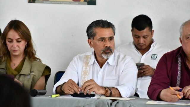 Vuelve a Metapa a dar la cara: Hernández Bielma revisa acuerdos de la planta ganadera