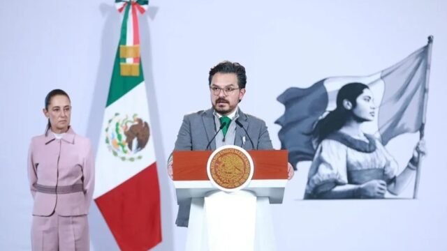 Zoé Robledo ofrece diálogo a trabajadores del IMSS en medio de protestas por aumento salarial